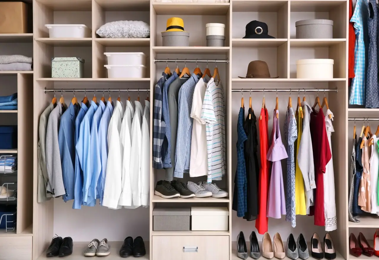 Vuoi un armadio che profuma di pulito? Prova il trucco del bicarbonato