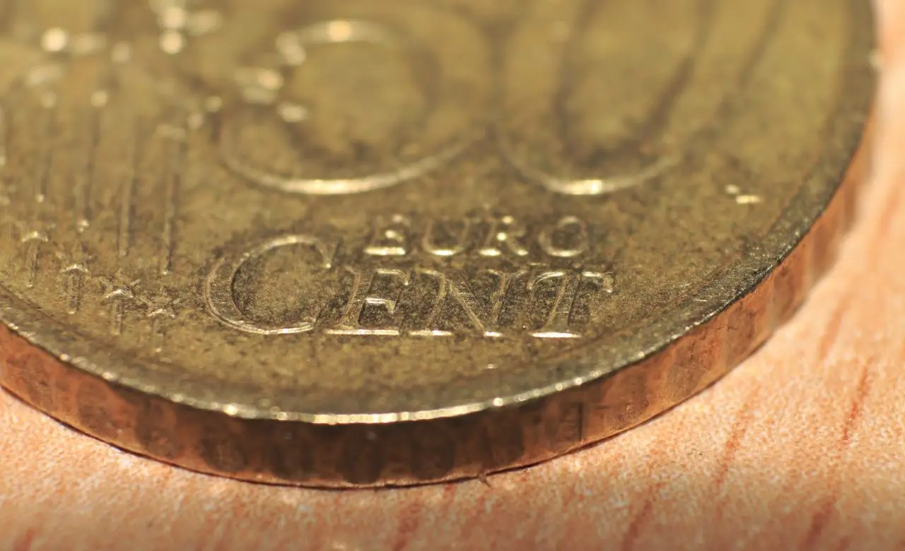 Cosa sono 100 centesimi? Ecco la risposta che ti sorprenderà